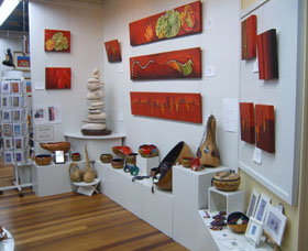 Ferry Park Gallery - Getaway Accommodation 1