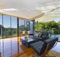 Glass On Glasshouse - Getaway Accommodation
