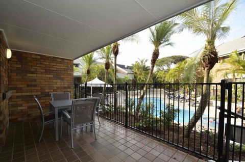 Glen Eden Beach Resort - Getaway Accommodation 1
