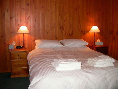 Greenwood Cabin - Getaway Accommodation 0