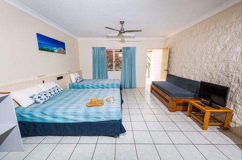 Eurong Beach Resort - Getaway Accommodation 9