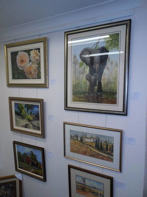 Masterpiece Framing & Gallery - Getaway Accommodation 0