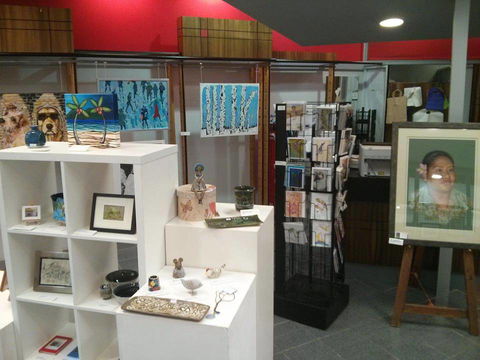 Townsville Art Society Inc - Getaway Accommodation 0
