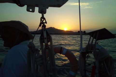 Townsville Sunset Sail Sailing Cruise Boat Tour - Getaway Accommodation 2