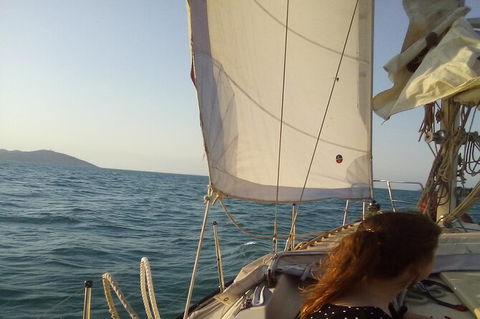 Townsville Sunset Sail Sailing Cruise Boat Tour - Getaway Accommodation 5