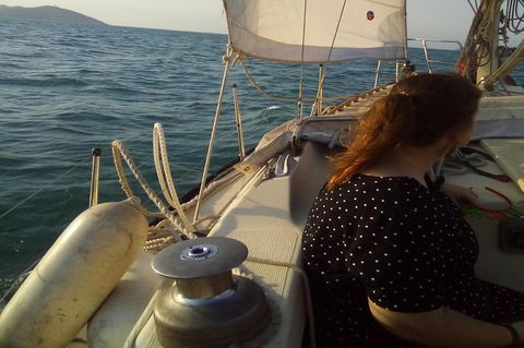 Townsville Sunset Sail Sailing Cruise Boat Tour - Getaway Accommodation 3