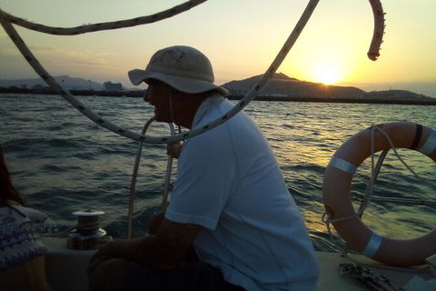 Townsville Sunset Sail Sailing Cruise Boat Tour - Getaway Accommodation 4