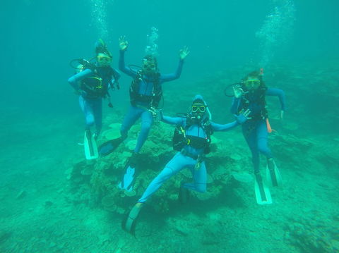 Great Barrier Reef Cruise From Townsville Or Magnetic Island - Getaway Accommodation 5
