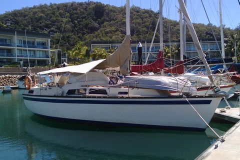 Townsville Early Morning Sailing Cruise Boat Tour - Getaway Accommodation 1