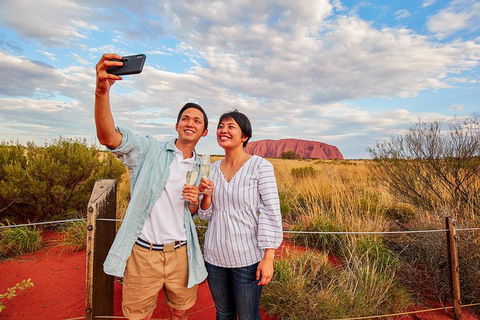 2-Day Uluru (Ayers Rock) And Kings Canyon Tour From Alice Springs - Getaway Accommodation 0
