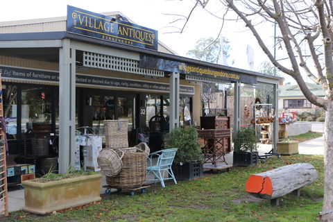 Village Antiques - Getaway Accommodation 2