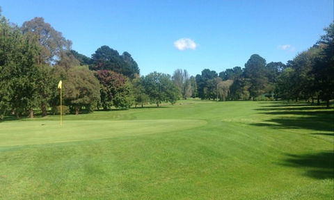 Bowral Golf Club - Getaway Accommodation 0