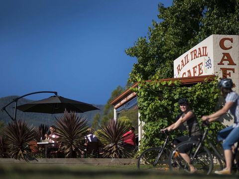 Myrtleford To Porepunkah 24km - Getaway Accommodation 1