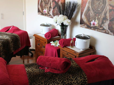 Reflections Day Spa - Adina Vineyard - Getaway Accommodation 0