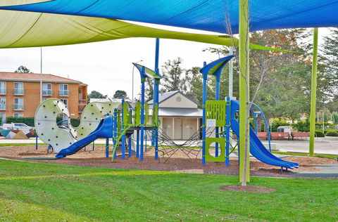Queen Elizabeth Ll Park Queanbeyan - Getaway Accommodation 0