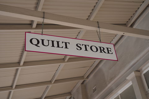 The Braidwood Quilt Store - Getaway Accommodation 1