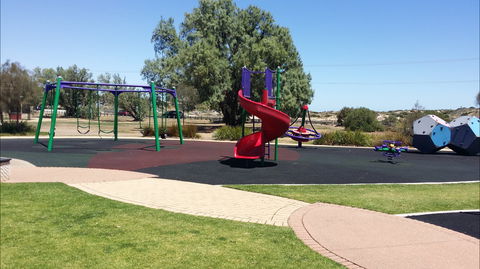 Port Noarlunga Jubilee Park Adventure Playground - Getaway Accommodation 1