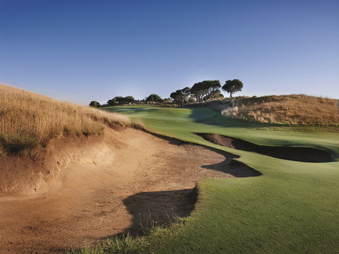 St Andrews Beach Golf Course - Getaway Accommodation 0
