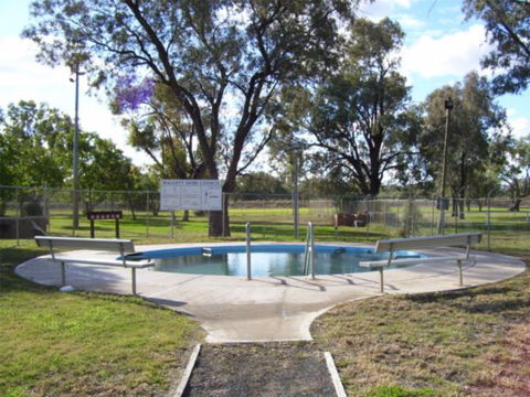 Walgett Artesian Bore Baths - Getaway Accommodation 1