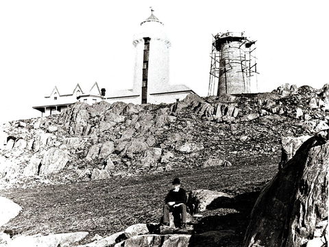 Low Head Lighthouse - Getaway Accommodation 1
