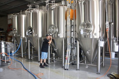 Hipster Sipster Brewery & Distillery Tour - Northern NSW - Getaway Accommodation 14