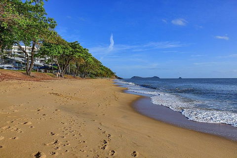 Airport Transfer - Palm Cove, Kewarra Beach & Trinity Beach To Cairns Airport - Getaway Accommodation 7