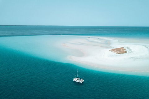 5 Night Bareboat Onboard Cattitude - Getaway Accommodation 1
