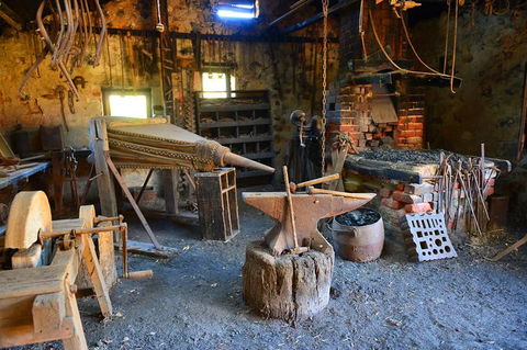Bungaree & Burra UnEarthed - Getaway Accommodation 5