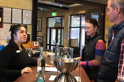 A Taste Of The Swan Valley - Getaway Accommodation 2