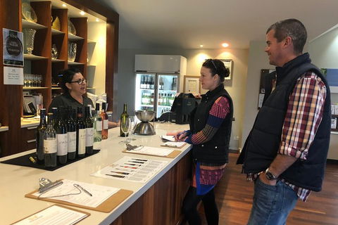 A Taste Of The Swan Valley - Getaway Accommodation 0