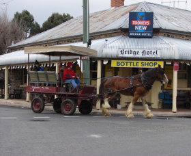 Palmers Island NSW Getaway Accommodation