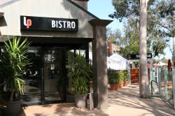 Lower Plenty Hotel - Getaway Accommodation 0