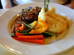 Chatswood Hill Tavern - Getaway Accommodation 3