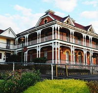 Old England Hotel - Getaway Accommodation