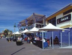 Waterfront Hotel - Getaway Accommodation 3