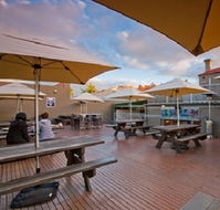 The Hawthorn Hotel - Getaway Accommodation