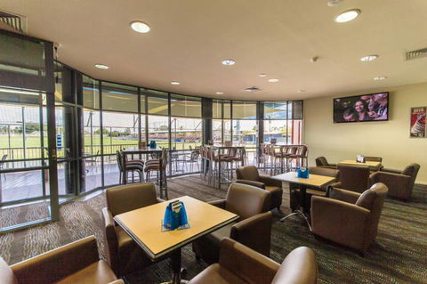 Sunshine Beach Surf Life Saving Club - Getaway Accommodation 3