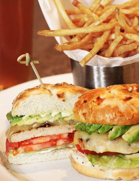 Yardhouse Bar & Brasserie - Getaway Accommodation 0