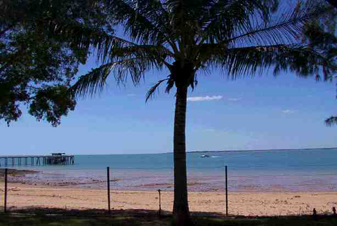 Mandorah Beach Hotel - Getaway Accommodation 1