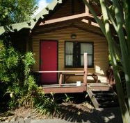 Magnum's Backpackers Bar - Getaway Accommodation