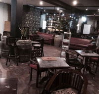 Luxor Bar - Getaway Accommodation