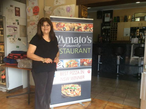 D'Amato's Family Restaurant - Getaway Accommodation 3