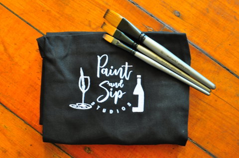 Paint And Sip Experience - Getaway Accommodation 2
