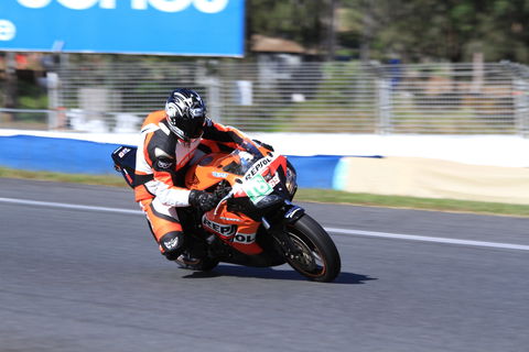 QR Moto Ride Days At Queensland Raceways! - Getaway Accommodation 1