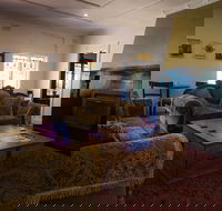 Hotel Blue - Getaway Accommodation