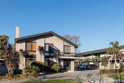 Best Western Governor Gipps Motor Inn - Getaway Accommodation 2