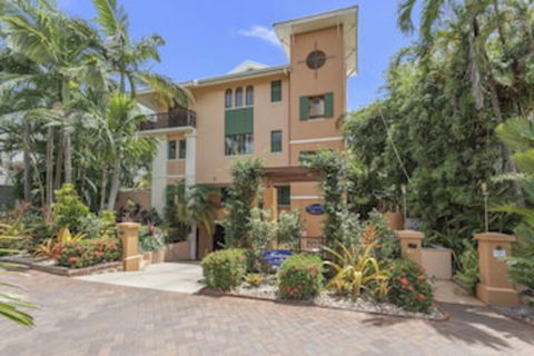 Martinique On Macrossan - Getaway Accommodation 0
