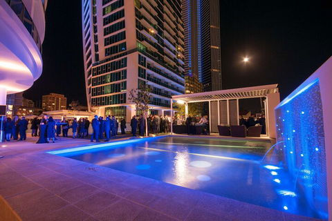 Hilton Surfers Paradise Hotel And Residences - Getaway Accommodation 1