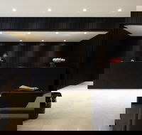 Burbury Hotel  Apartments - Getaway Accommodation