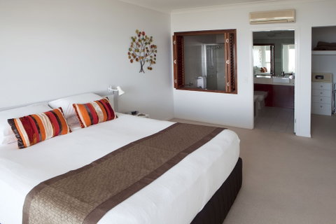 Waters Edge Apartments Cairns - Getaway Accommodation 4